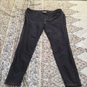 Dark Demim Colored Leggings with Tan Stitching